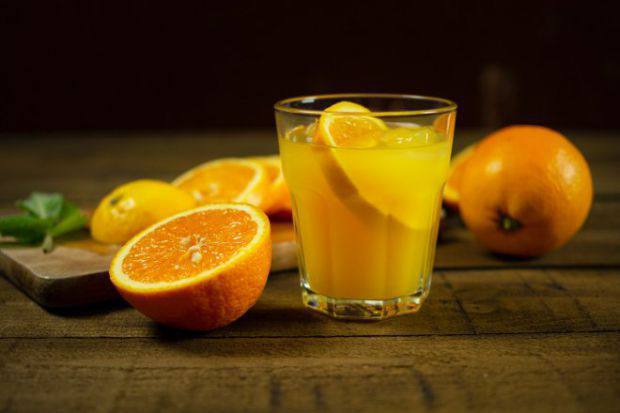 5 razones para beber zumo de naranja todos los días